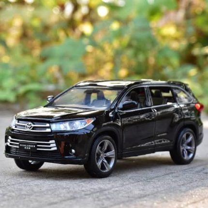 1:32 Toyota highlander Die Cast Model car , Pull Back fiction Light & Engine sound. ( JKM Brand ) With Box.