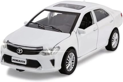 1:32 Toyota Camry Die Cast Model Car , Pull Back Fiction , Light & Engine Sound.