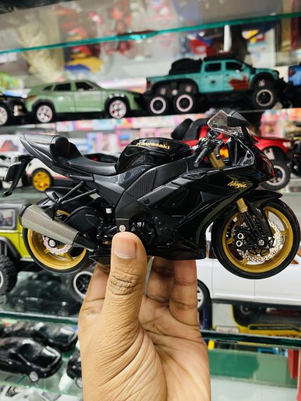 1/12 Kawsaki Ninja ZX-10R Die Cast Bike .