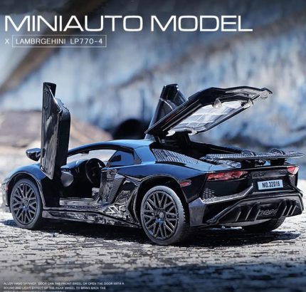 1:32 Lamborghini Avantador Die Cast Model Car.