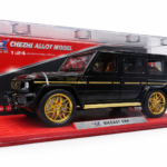 1:24 Mercedes Benz G-Wagaon Die Cast Model Car , With transparent box.