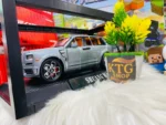 1:24 Rolls-Royce Mansory Die Cast Model Car . - Image 2