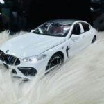 1:24 BMW The M8 Die Cast Model Car.