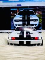 1:24 Dodge Challenger SRT Hellcat Die Cast Model Car . - Image 11
