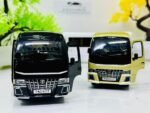 1:24 Toyota Coaster Die Cast Bus. - Image 6